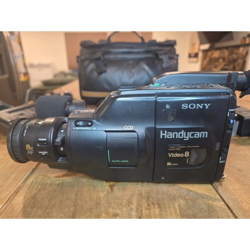 Sony CCD-F55 Video 8 Camcorder Full Set Up *Parts Only, Read Description